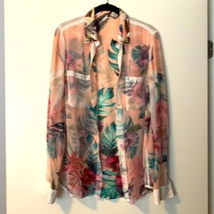 Semi sheer guess blouse like new